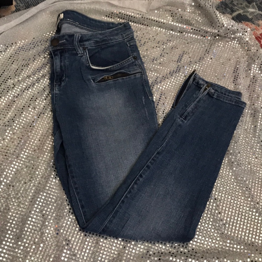 Life in Progress Zipper Ankle Jeans